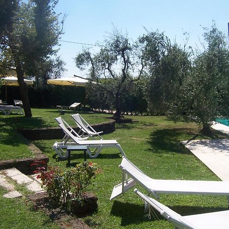 Agriturismo Le Due Querce Lazzeretto Exterior photo