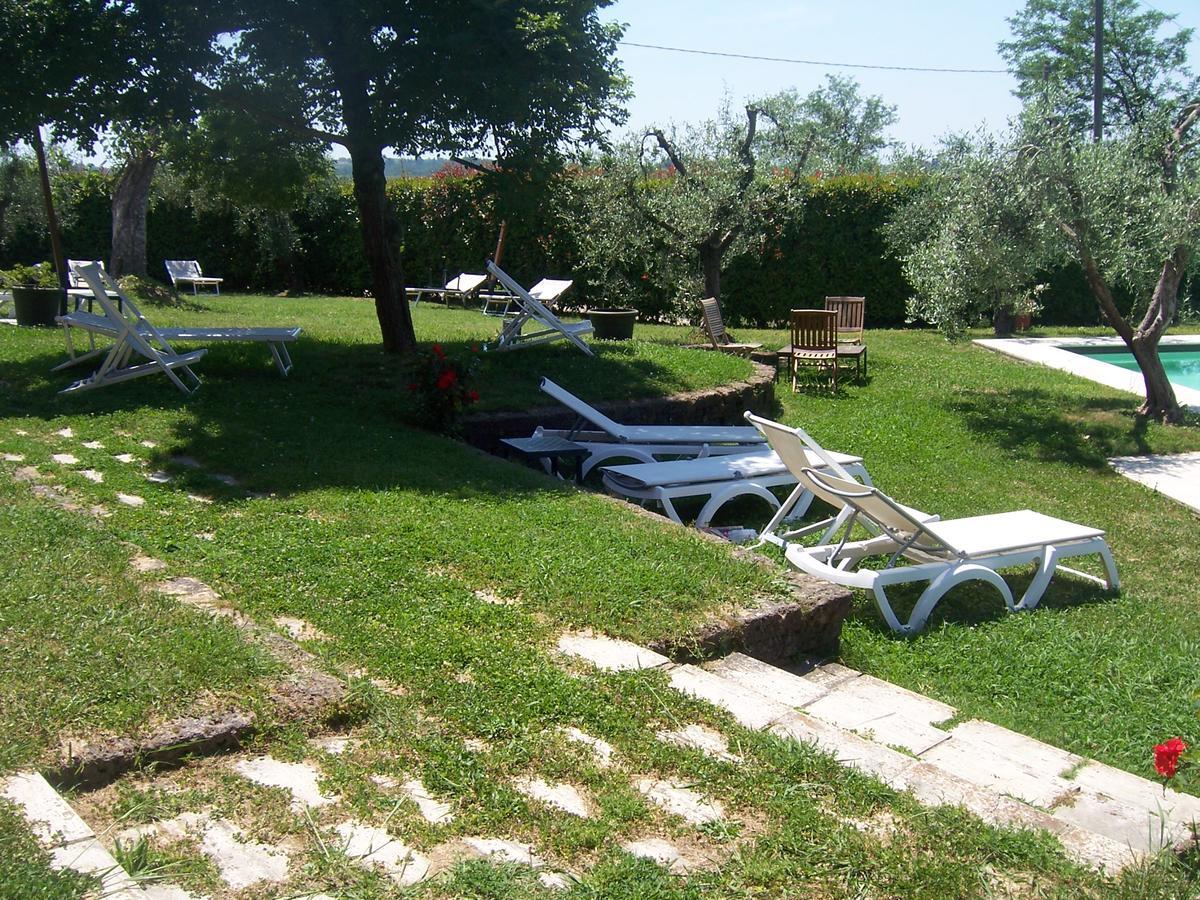 Agriturismo Le Due Querce Lazzeretto Exterior photo